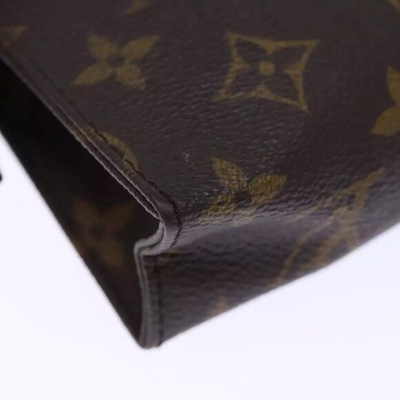 LOUIS VUITTON Monogram Poche Toilette 15 Pouch LV Auth - Picture 10 of 16
